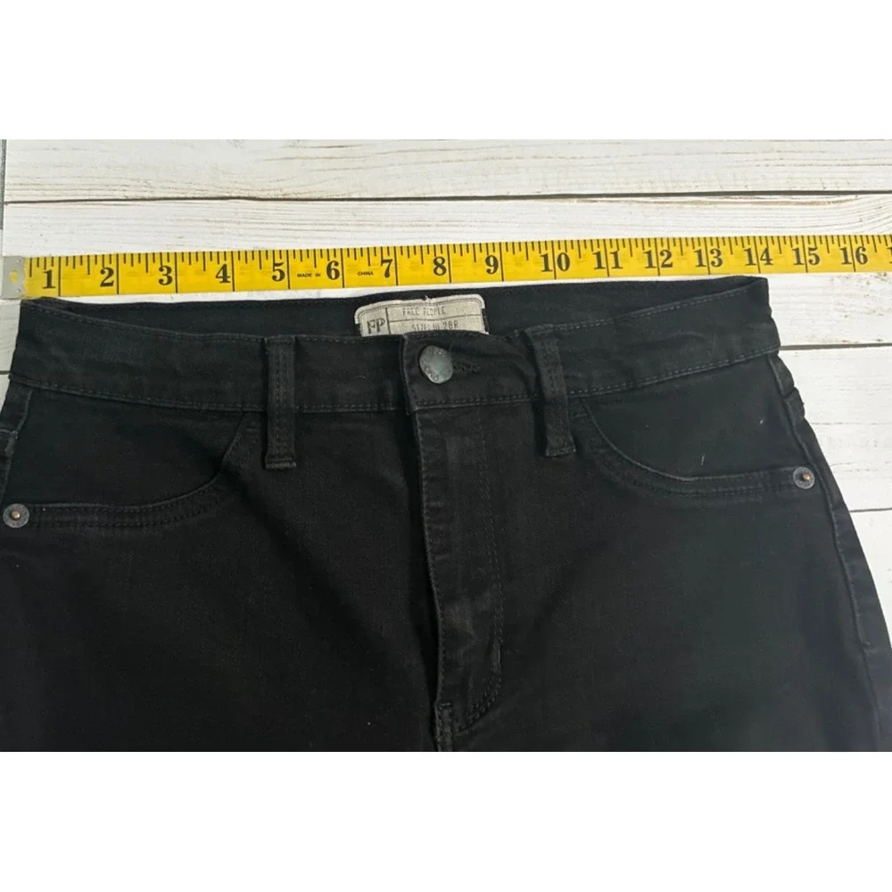 Free People Black Stretch Skinny Slim Jeans mid Rise Dark Wash Size 28‎